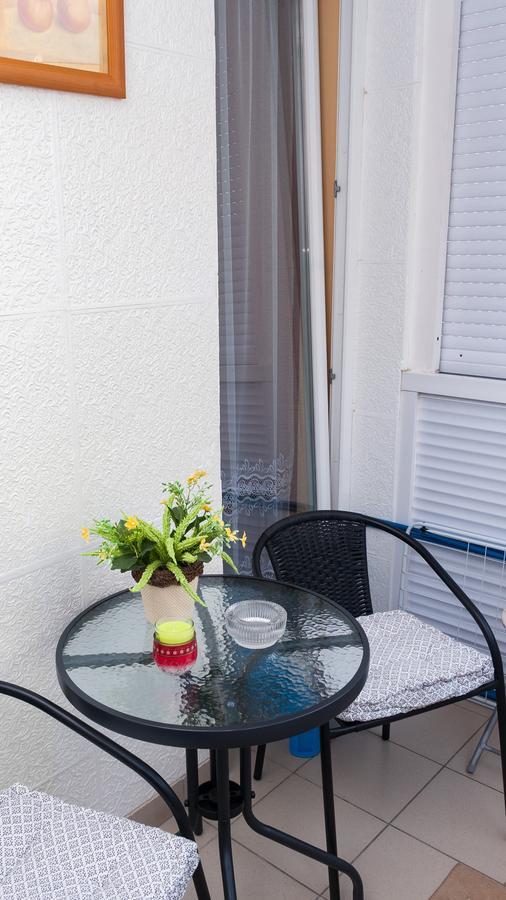 Inci Apartman Pecs Ngoại thất bức ảnh